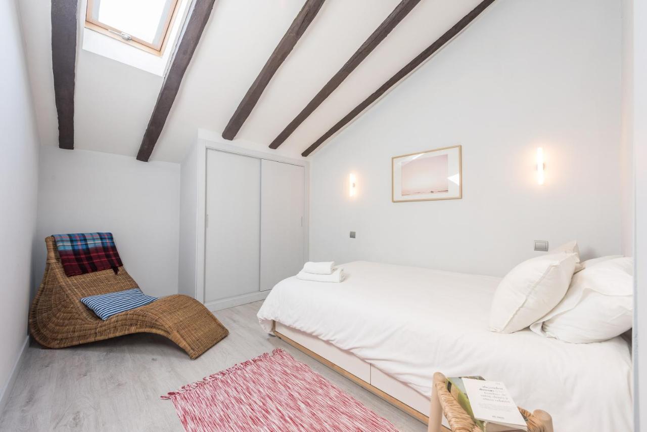 Bohemian 2bedroom Attic In Lavapies Apartament *