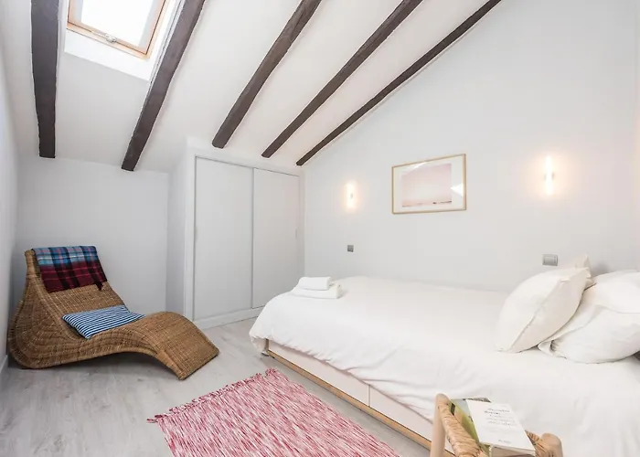 Bohemian 2Bedroom Attic In Lavapies